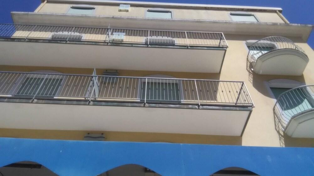 Hotel Marilonda Rimini Eksteriør billede