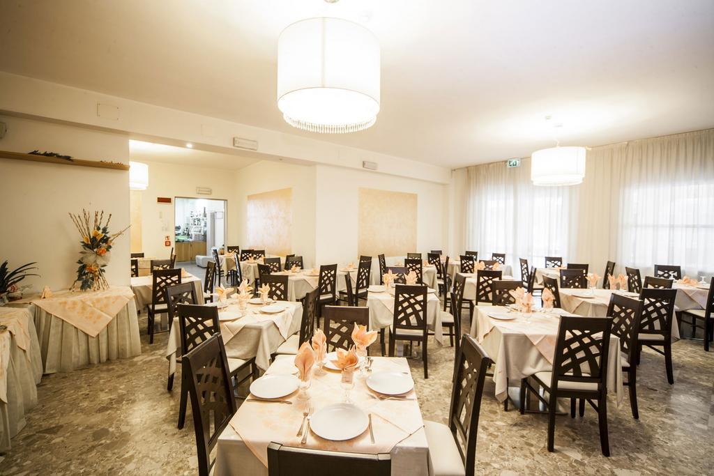 Hotel Marilonda Rimini Eksteriør billede